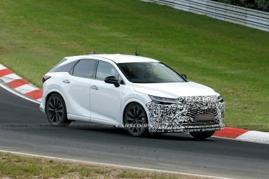 Lexus-RX-Facelift-Spy-Shots-4.jpg