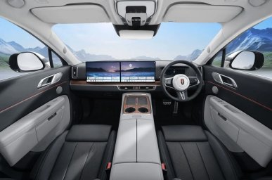 2026-Hongqi-E-HS9 3.jpg