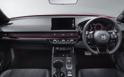 Honda Civic eHEV S+ SHIFT 2.jpg