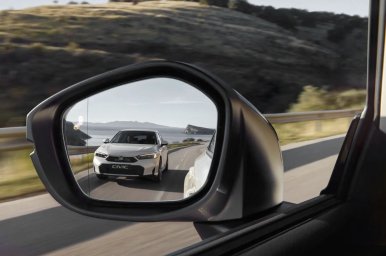 Honda Civic eHEV S+ SHIFT 4.jpg