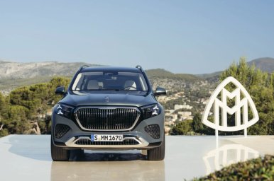 2026-Mercedes-Maybach-GLS-680-3.jpg