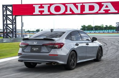 Honda Civic FE eHEV -6.jpg