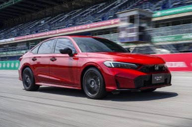 Honda Civic FE eHEV -7.jpg