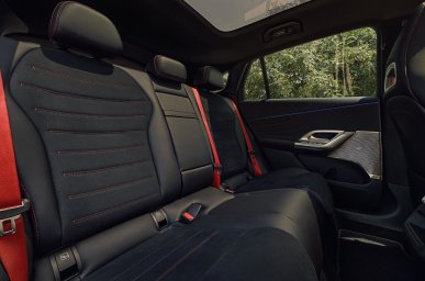 Mercedes-Benz GLC EV-5.jpg