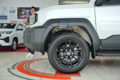 Toyota Land Cruiser FJ (20).jpg