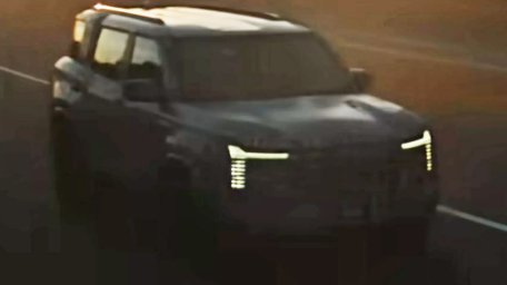 Mitsubishi-Pajero-Teaser-1a.jpg