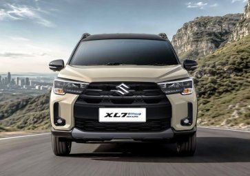 Suzuki XL7 facelift 3.jpg