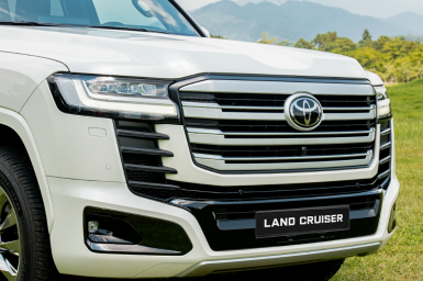 Toyota Land Cruiser 300 HEV.png